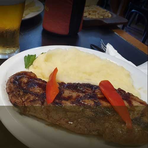 foto bife de chorizo con puré